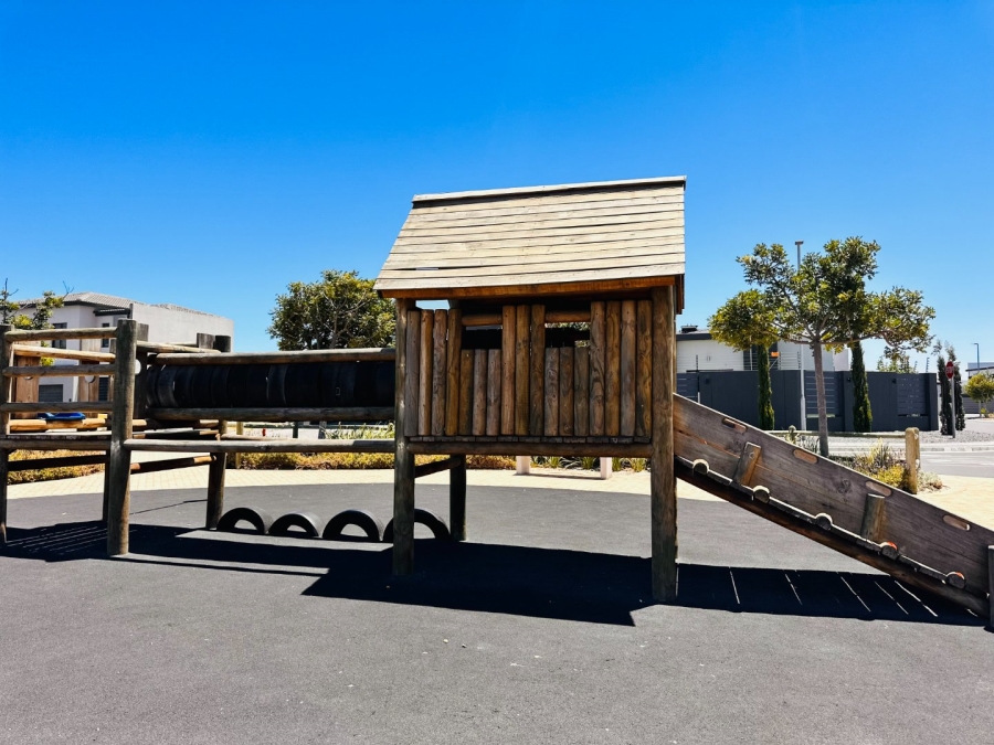 4 Bedroom Property for Sale in Sandown Western Cape